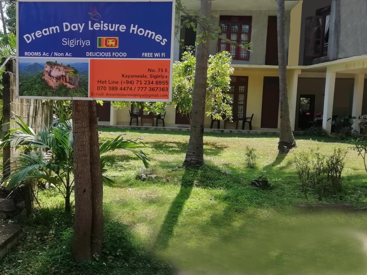 Dream Day Leisure Homes Σιγκιρίγια Εξωτερικό φωτογραφία